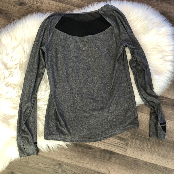 Workout top - Picture 4 of 4